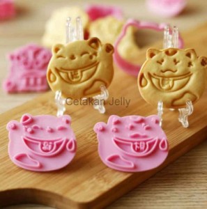 CJ Cetakan Cookie Cutter Lucky Cat